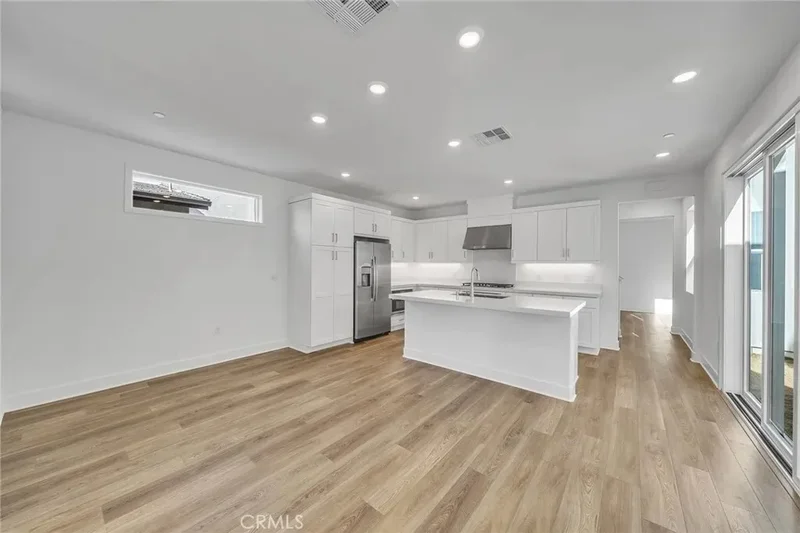 221 Longspur, Irvine, California, United States. - Photo 8