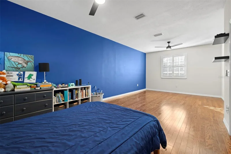 2102 CHESTNUT FOREST DRIVE, TAMPA, FL 33618, Tampa, Florida, United States. - Photo 45