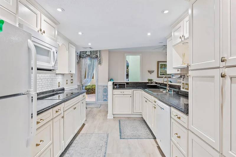 10248 Heronwood Lane, Loxahatchee, Florida, United States. - Photo 14