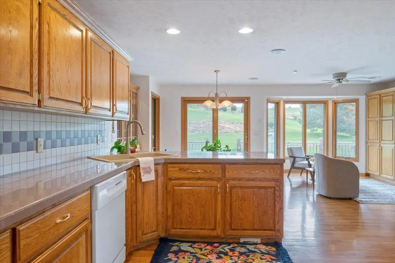 22231 Stoneybrook Drive, COUNCIL BLUFFS, IA 51503, Council Bluffs, Iowa, United States. - Photo 5
