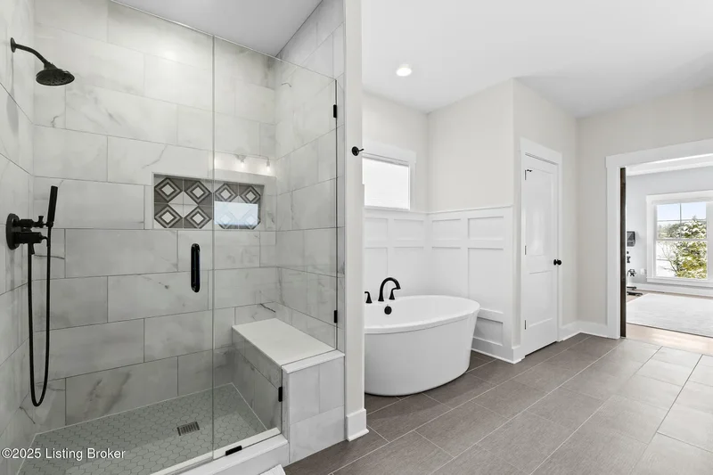 100 Sparrow Ln, Fisherville, KY 40023, Watterson Park, Kentucky, United States. - Photo 70