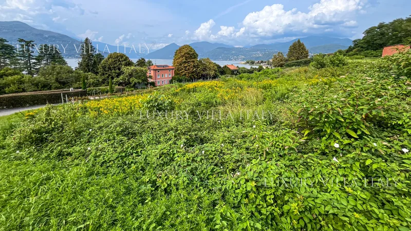 Building plot with lake view and approved project - Lake Maggiore