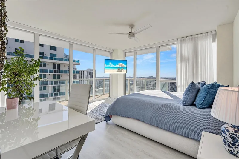 665 NE 25th St, Miami, Florida, United States. - Photo 5