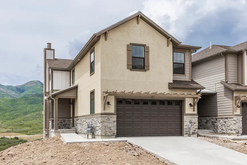 Nightly Rental 4 Bedroom Available Now!