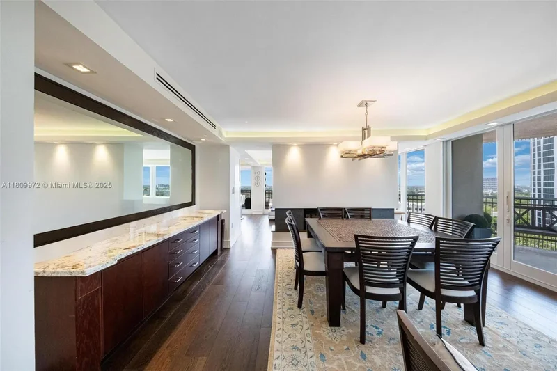 2901 S Bayshore Dr 17G/H, Miami, Florida, United States. - Photo 8