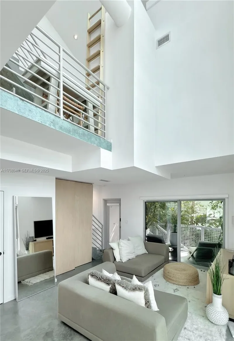 734 Michigan Ave 7 and 6, Miami Beach, Florida, United States. - Photo 8