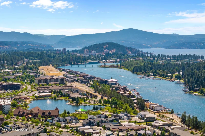 1884 W BELLERIVE LN , #313, Coeur d'Alene, ID 83814, Coeur d'Alene, Idaho, United States. - Photo 37