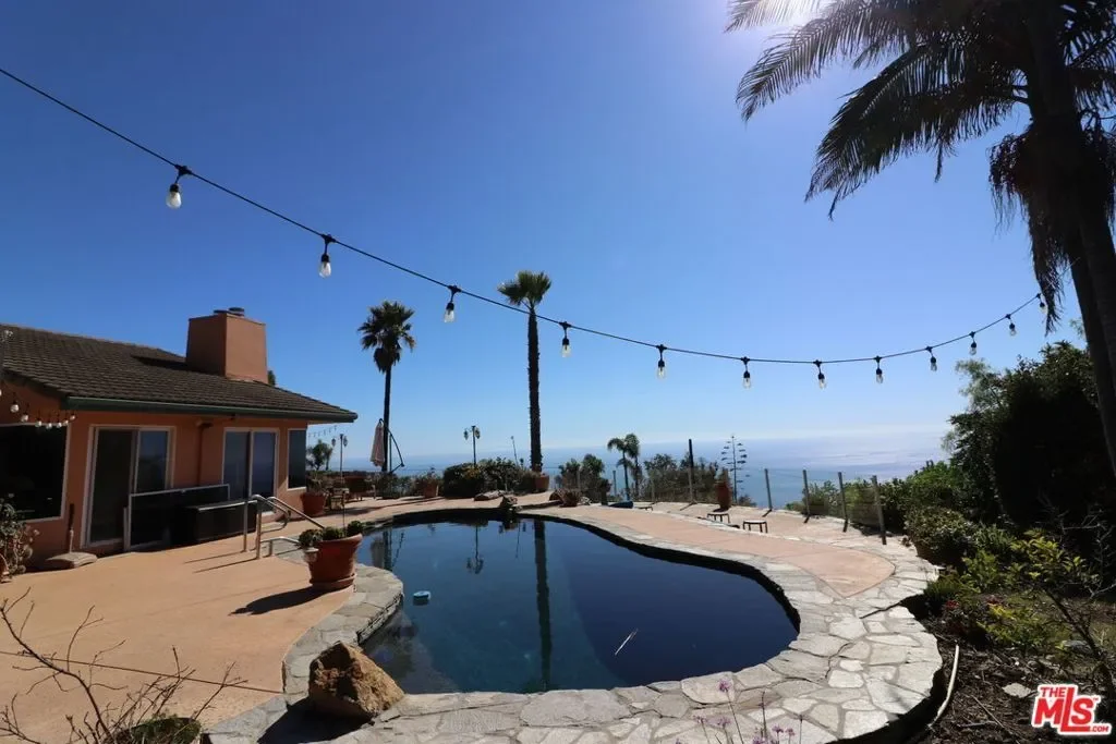20776 Big Rock Drive, Malibu, California, United States. - Photo 20