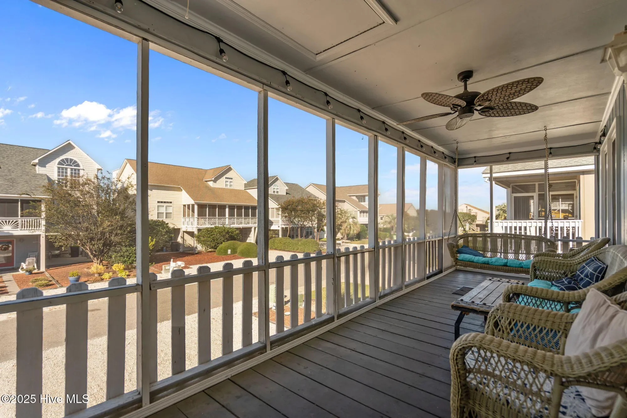411 34th Street, Sunset Beach, North Carolina, United States. - Photo 3
