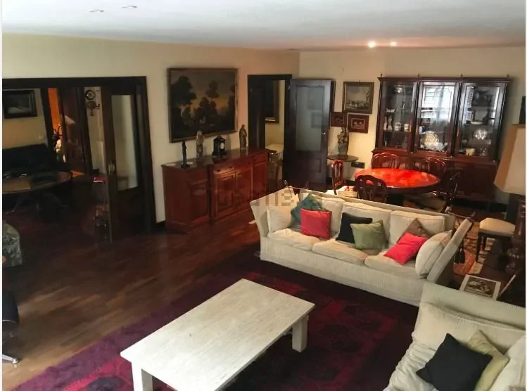 Gallery photo 1
