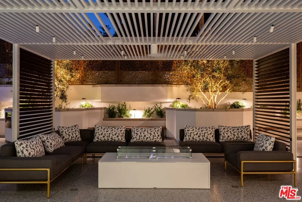 10601 Wilshire Boulevard 1603, Los Angeles, California, United States. - Photo 28