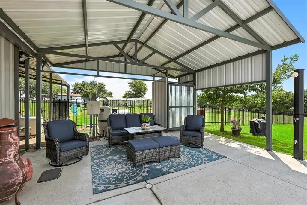 1106 Private Road 425, Savoy, Texas, United States. - Photo 22