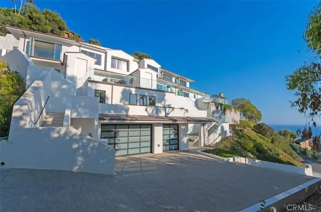 31 N Vista De Catalina, Laguna Beach, California, United States. - Photo 47