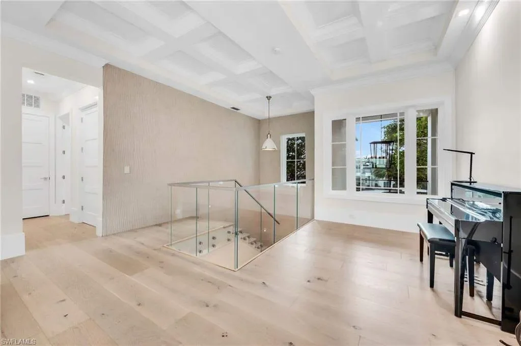 3190 Crayton RD, Naples, FL, 34103, USA, Naples, Florida, United States. - Photo 6