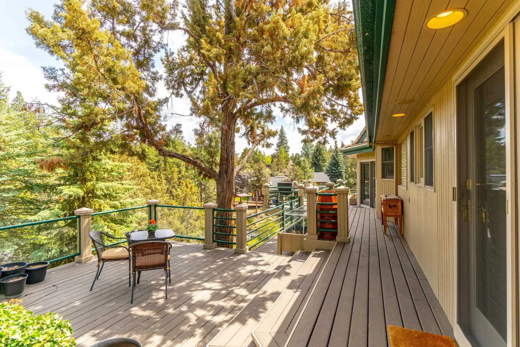 683 NW Silver Buckle Road , Bend, OR 97703, Bend, Oregon, United States. - Photo 29