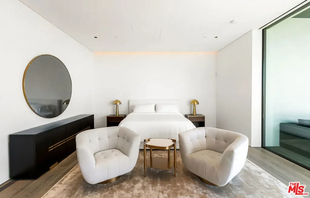 1108 Wallace, Beverly Hills, California, United States. - Photo 47