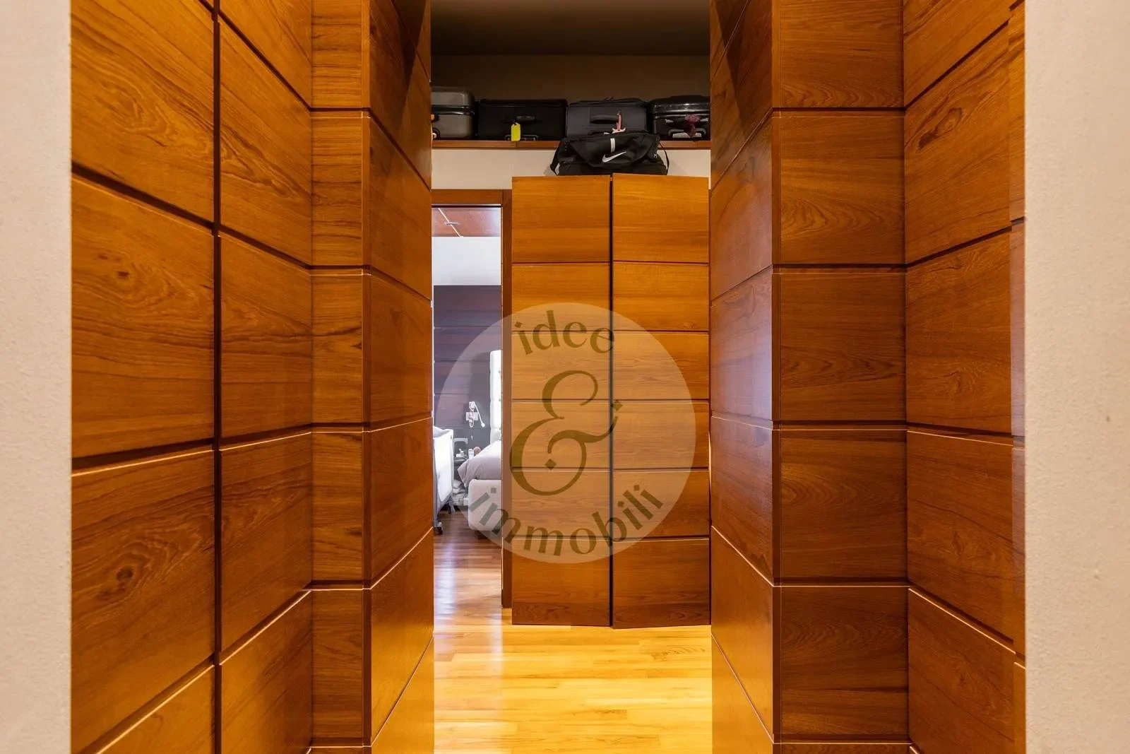 Gallery photo 9