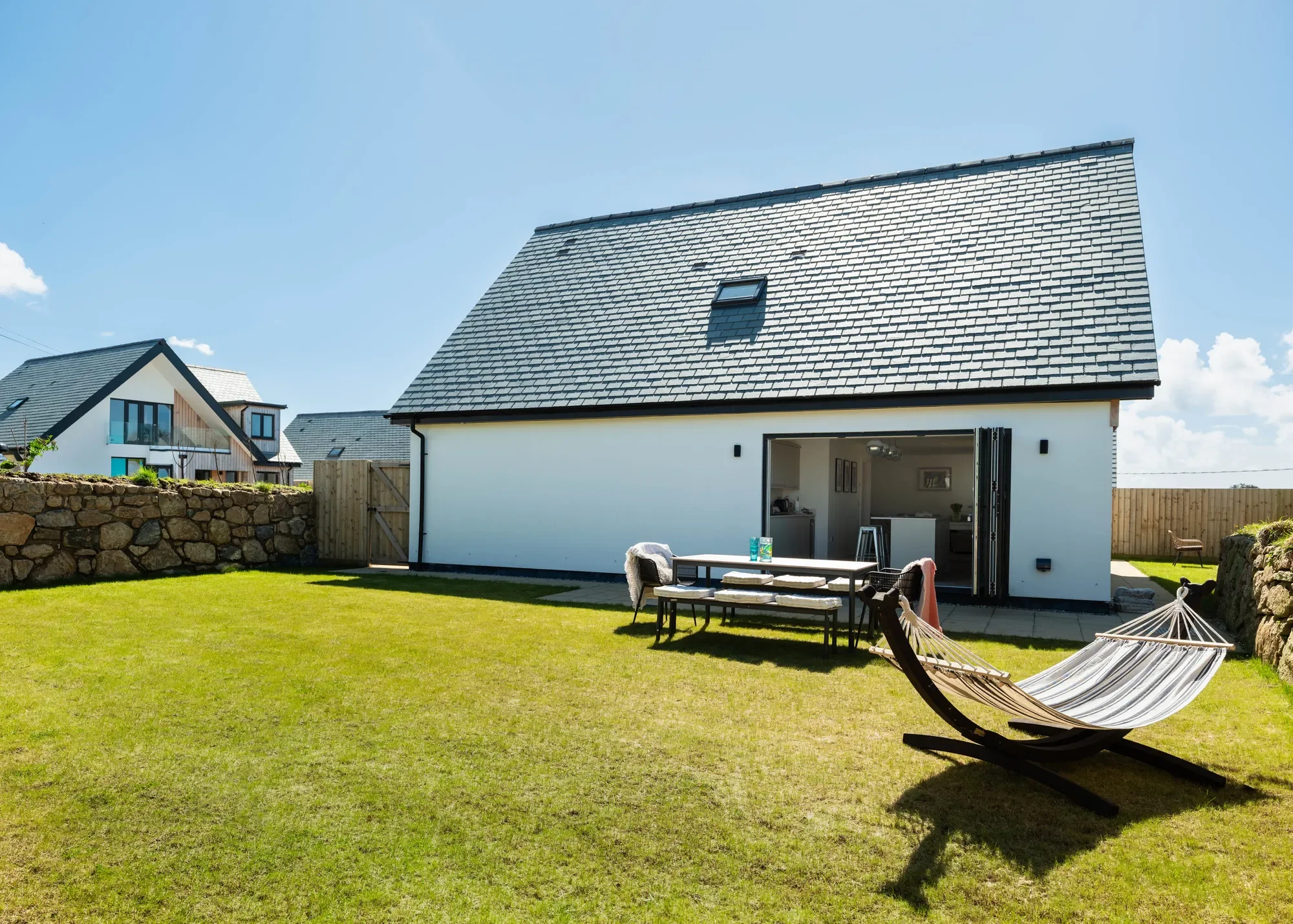 Exterior photo 10