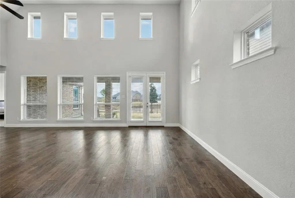 704 Corner Post Path, Prosper, Texas, United States. - Photo 12
