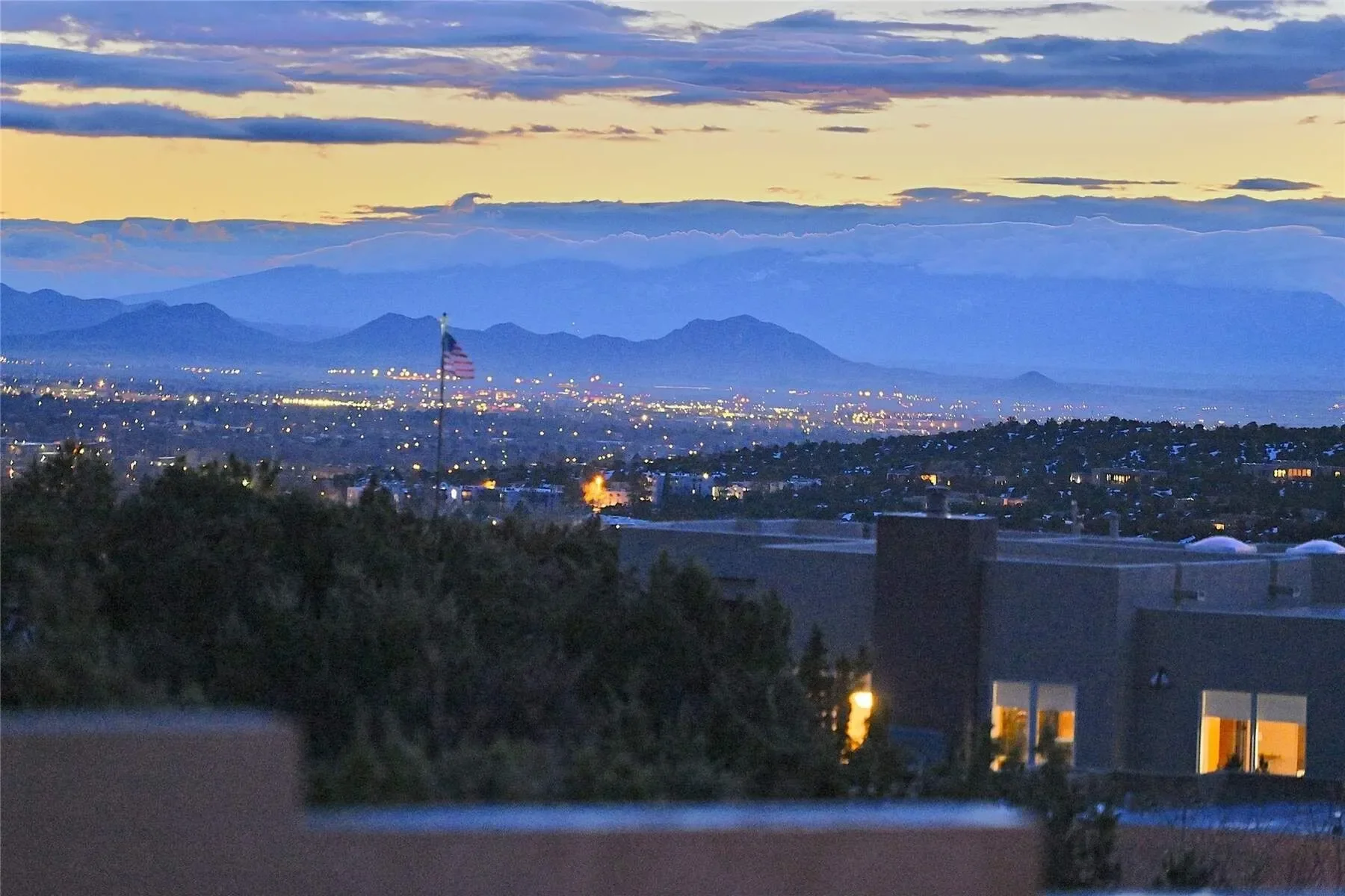 570 Via Arista, Santa Fe, NM 87506, Santa Fe, New Mexico, United States. - Photo 29