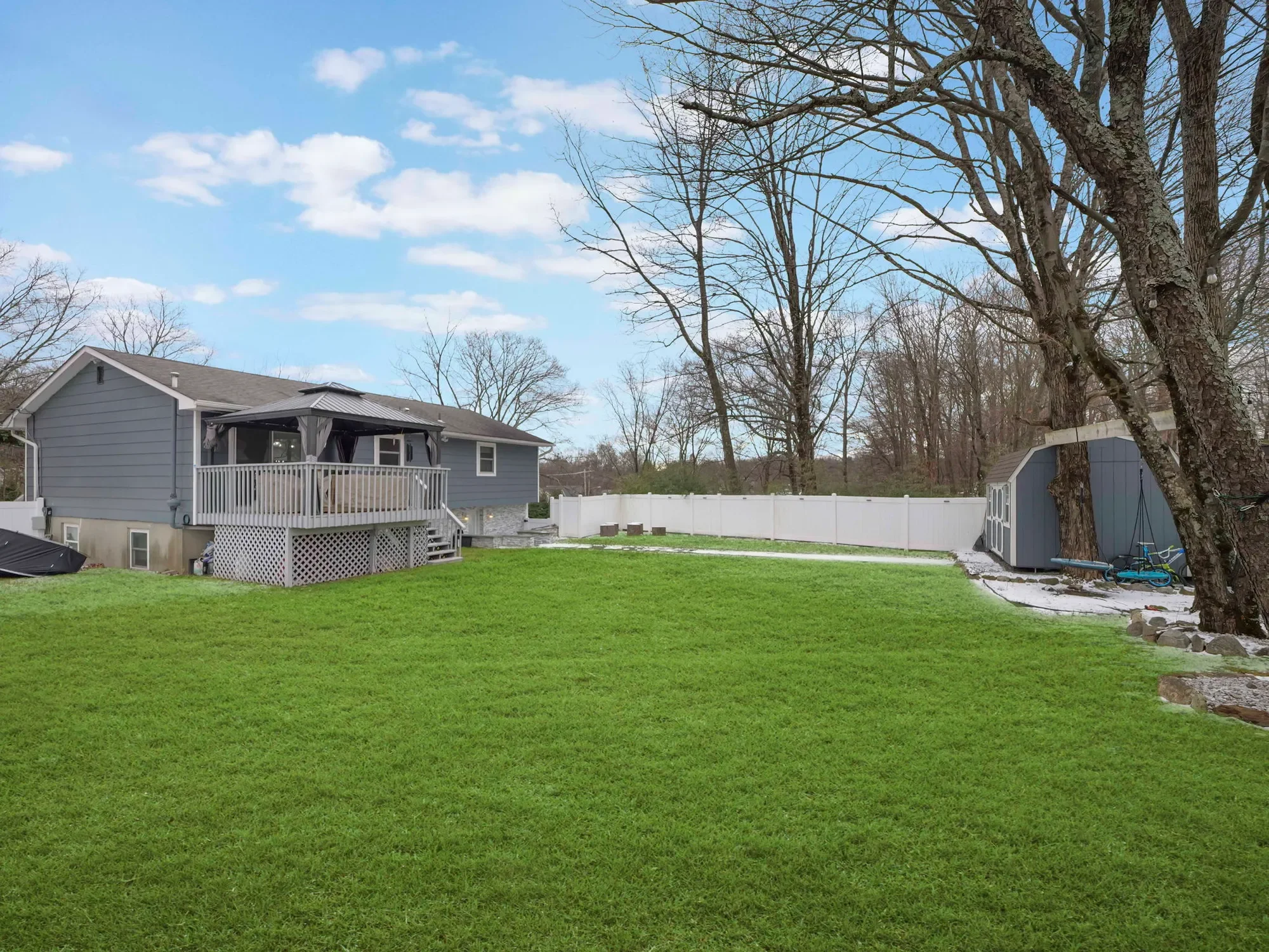 3 Bedrooms Single Family Detached