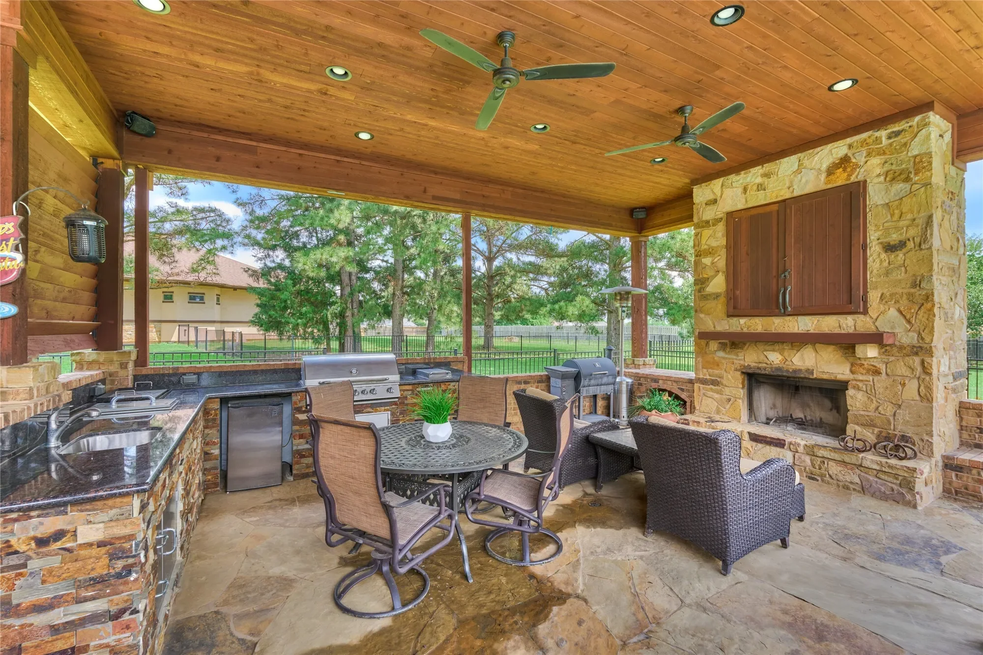 19089 Grandview Point, Montgomery, TX 77356, Montgomery, Texas, United States. - Photo 35