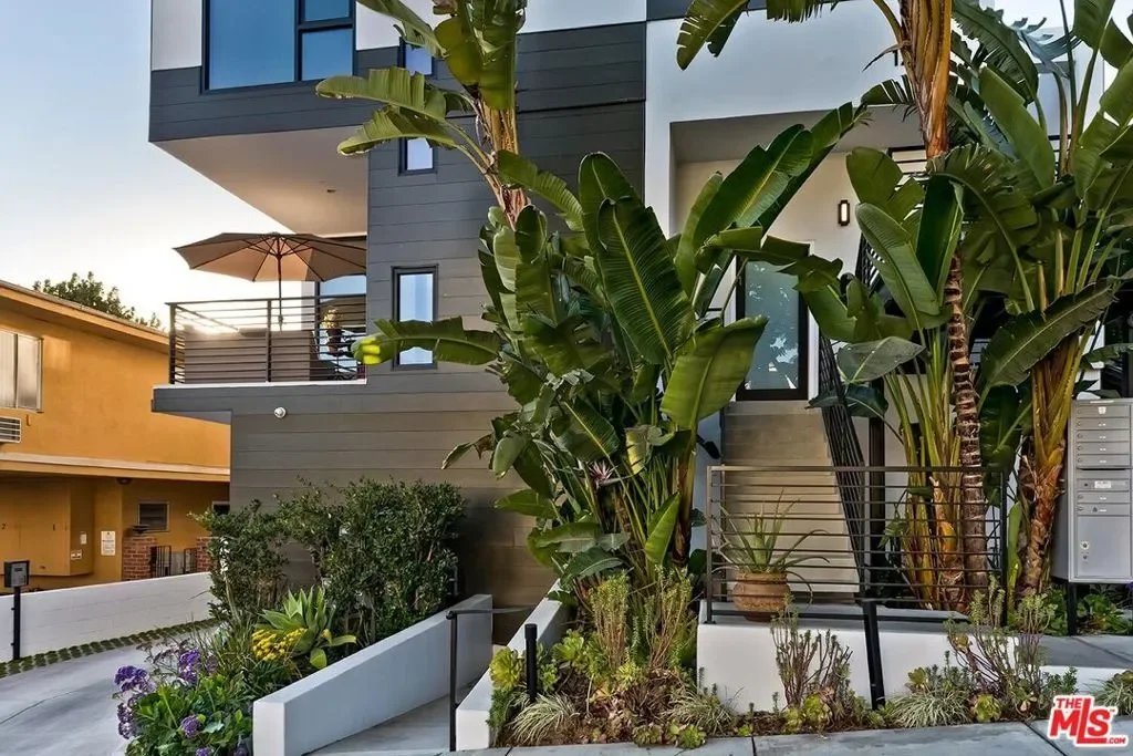 1223 Larrabee Street 1, Los Angeles, California, United States. - Photo 1