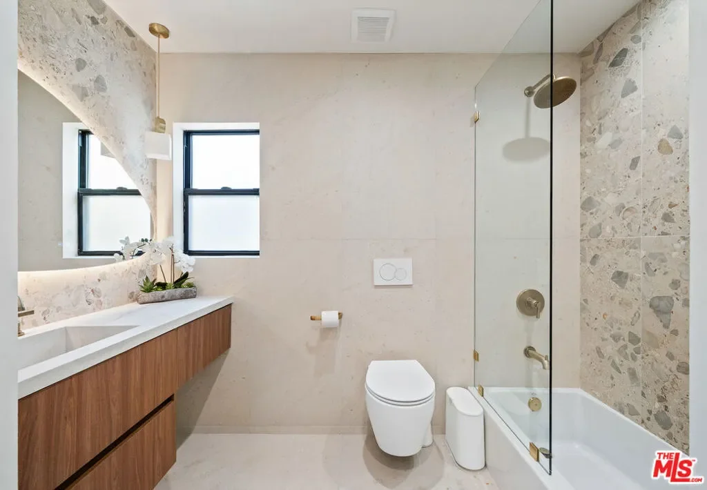 8982 Norma Place, Los Angeles, California, United States. - Photo 17
