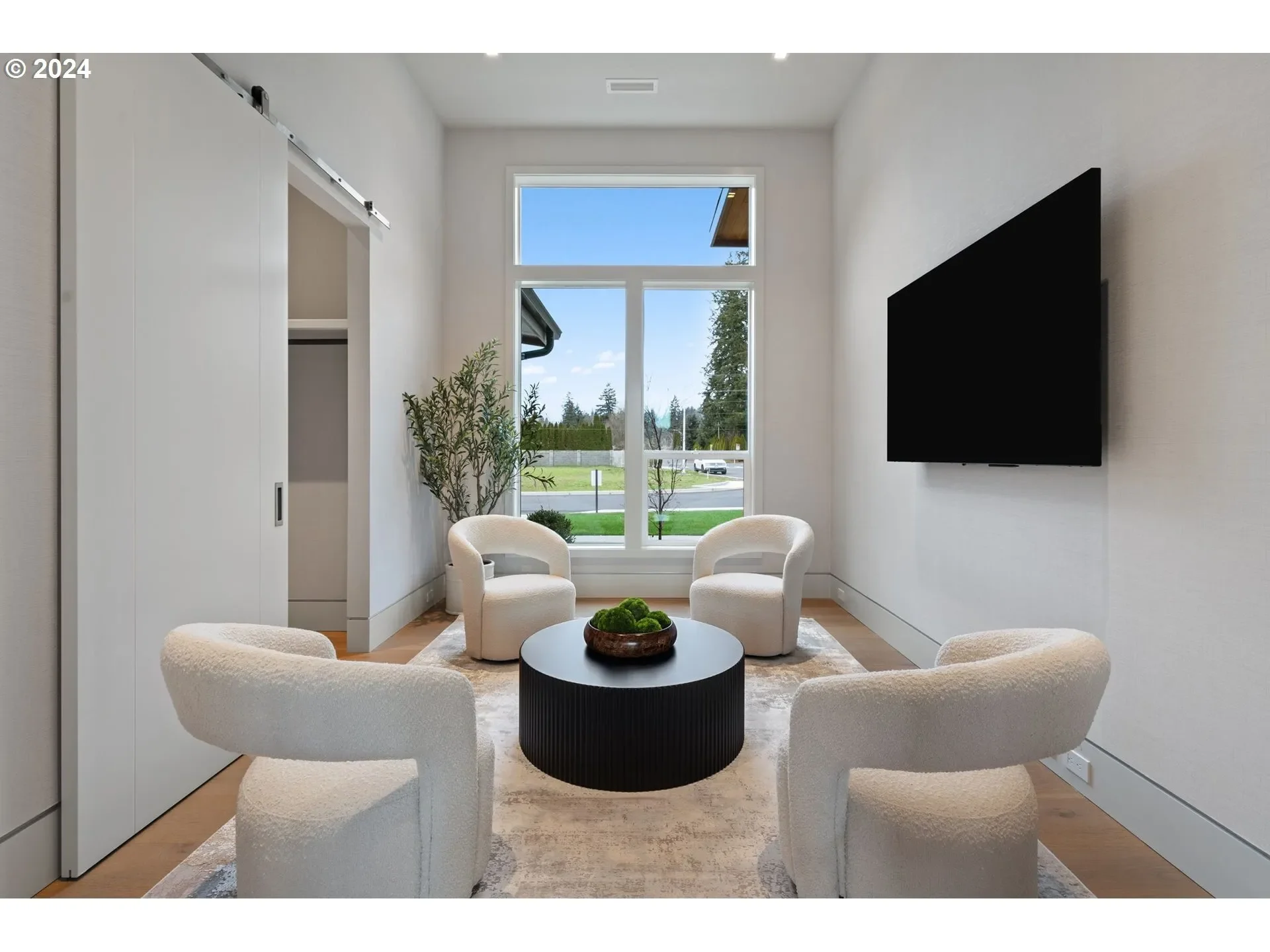 Gallery photo 6