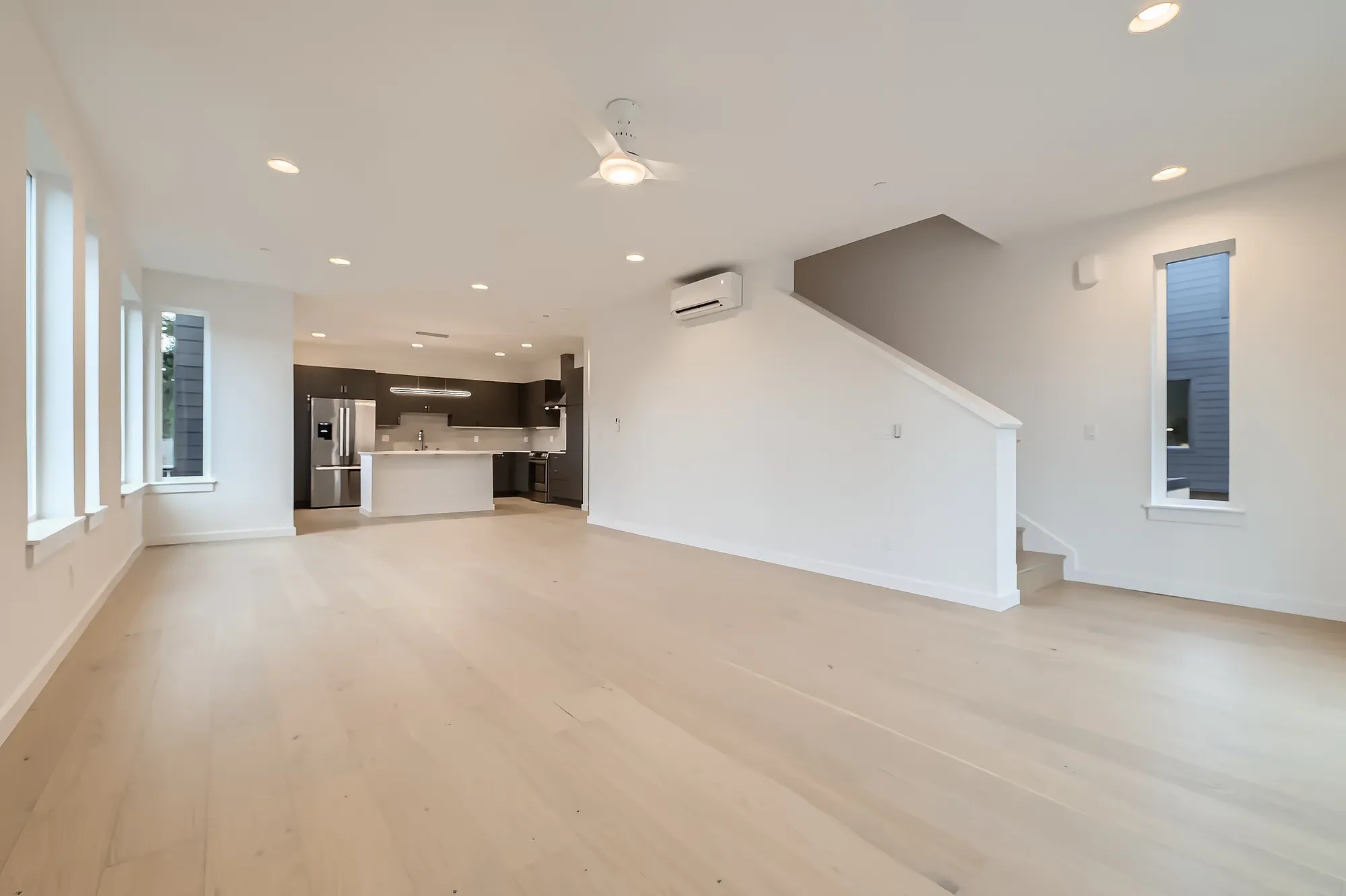 1327 N 185th St Unit #C , Shoreline, WA 98133, Seattle, Washington, United States. - Photo 1