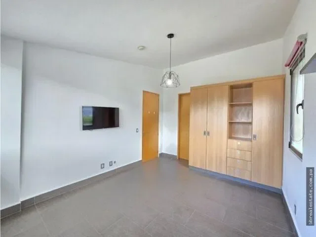 Gallery photo 8