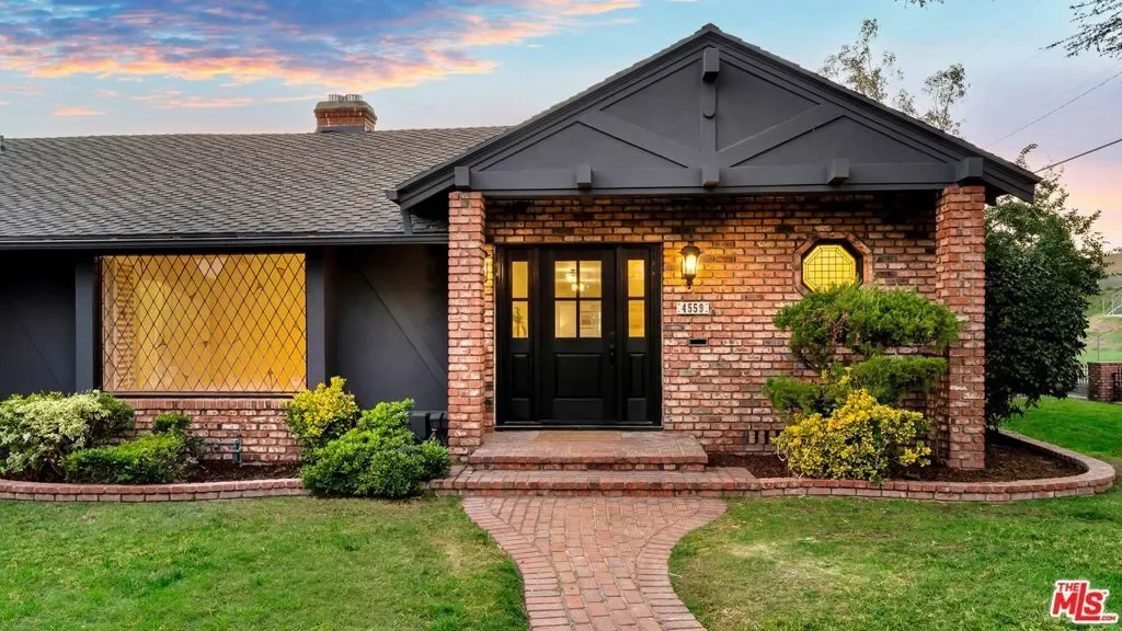 4559 Morella Avenue, Los Angeles, California, United States. - Photo 16