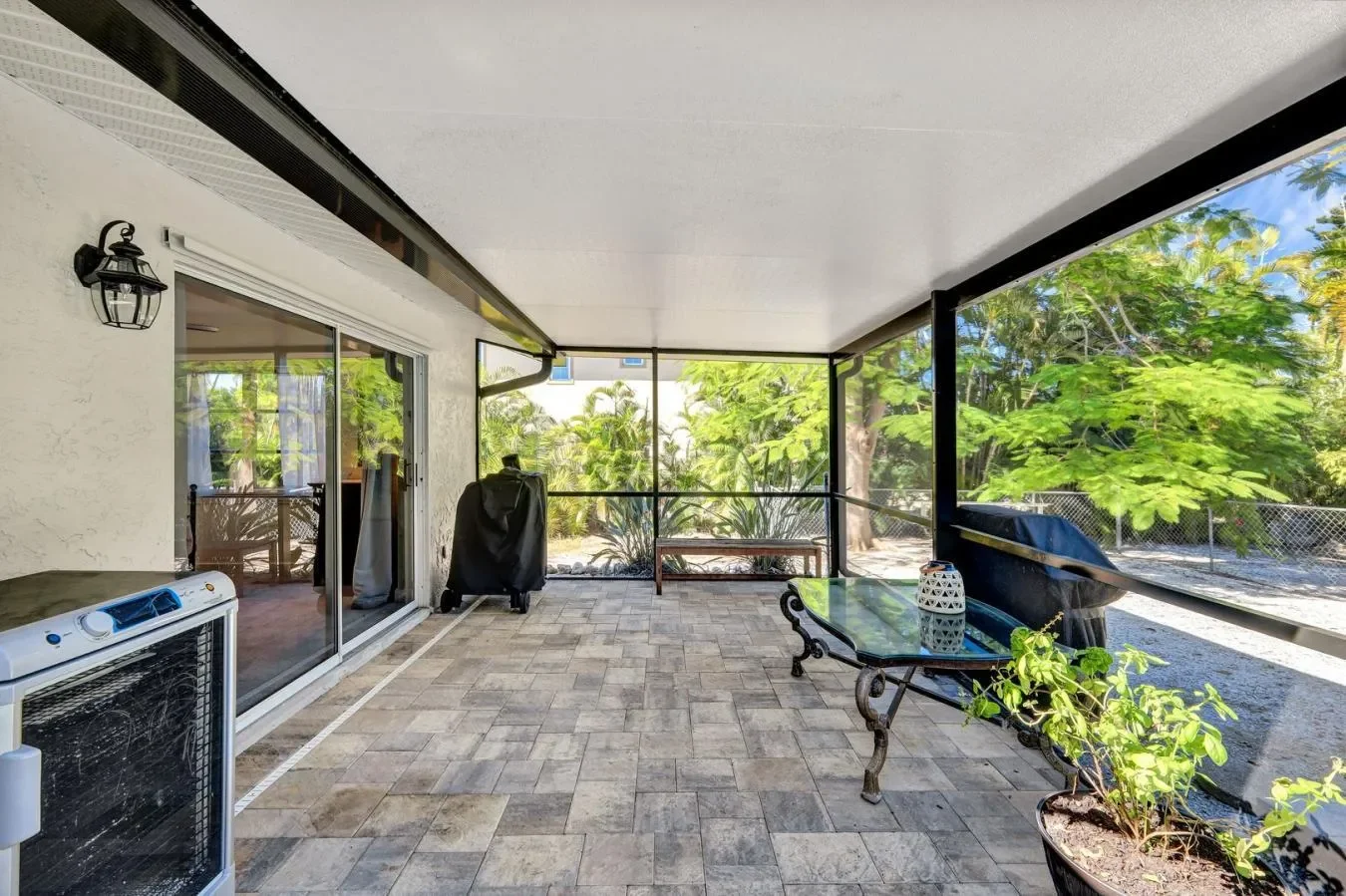 1737 Serenity Lane, Sanibel, Florida, United States. - Photo 26