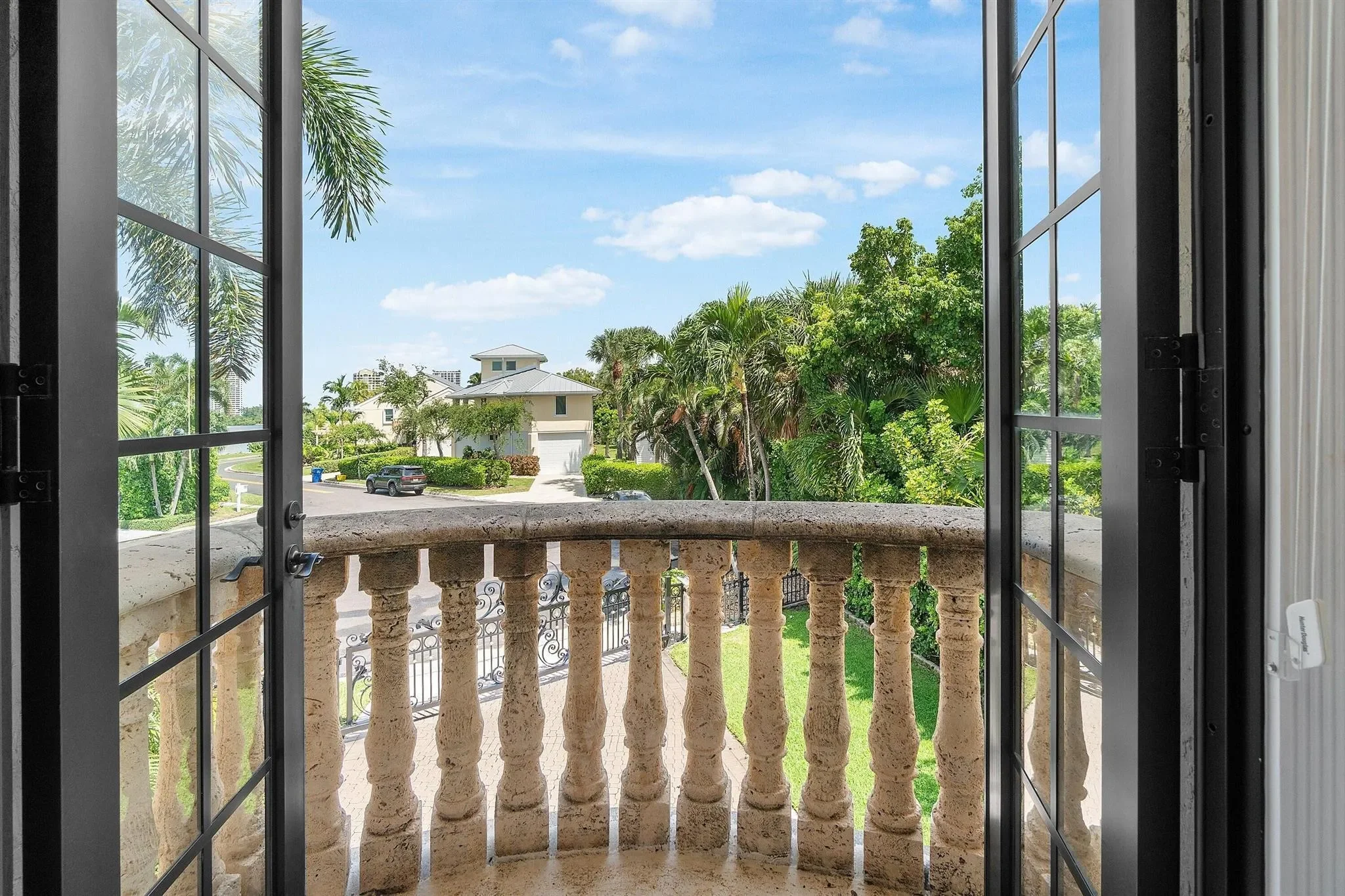 1010 Pine Point Road, Riviera Beach, Florida, United States. - Photo 52