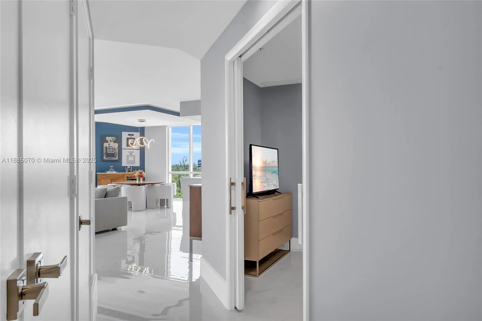 17111 Biscayne Blvd 602, North Miami Beach, Florida, United States. - Photo 24