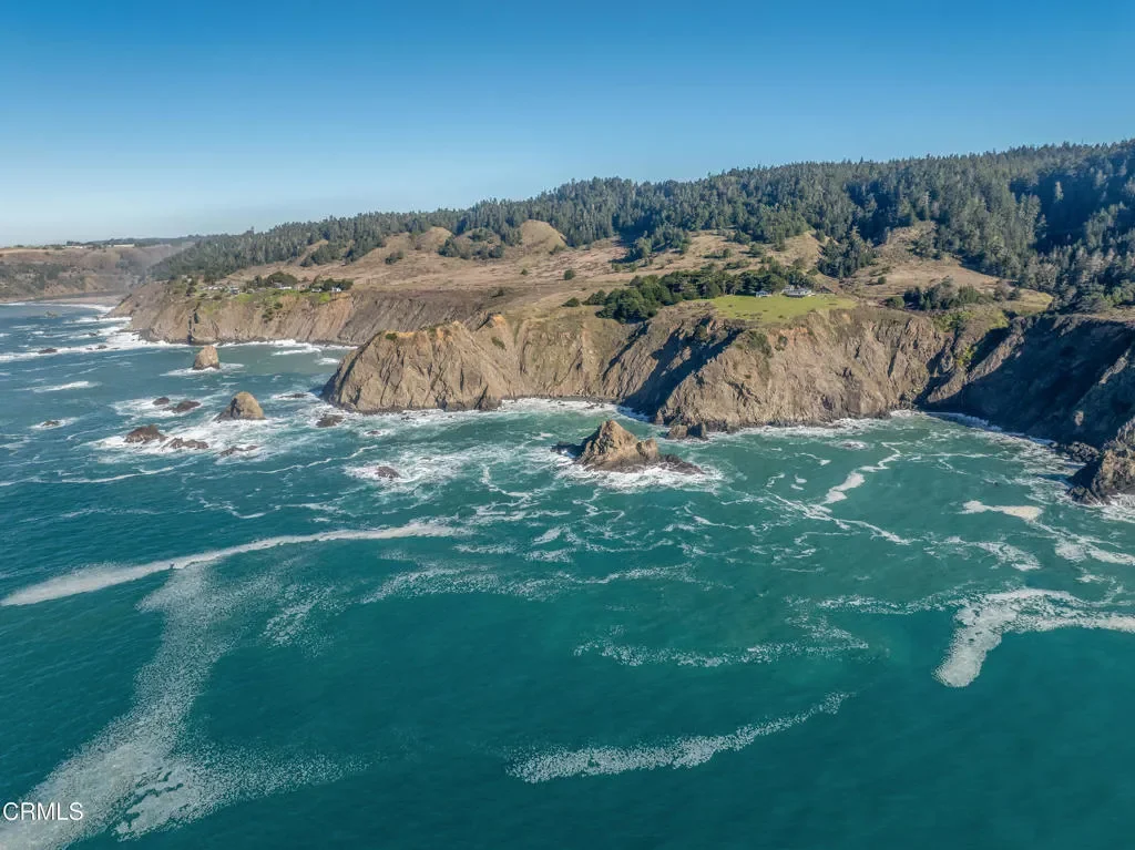 1990 S Highway 1, Albion, California, United States. - Photo 17