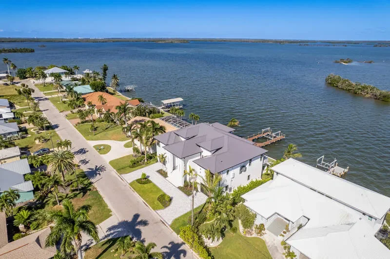 15 Bayview BLVD, Fort Myers Beach, FL, 33931, USA, Fort Myers Beach, Florida, United States. - Photo 3