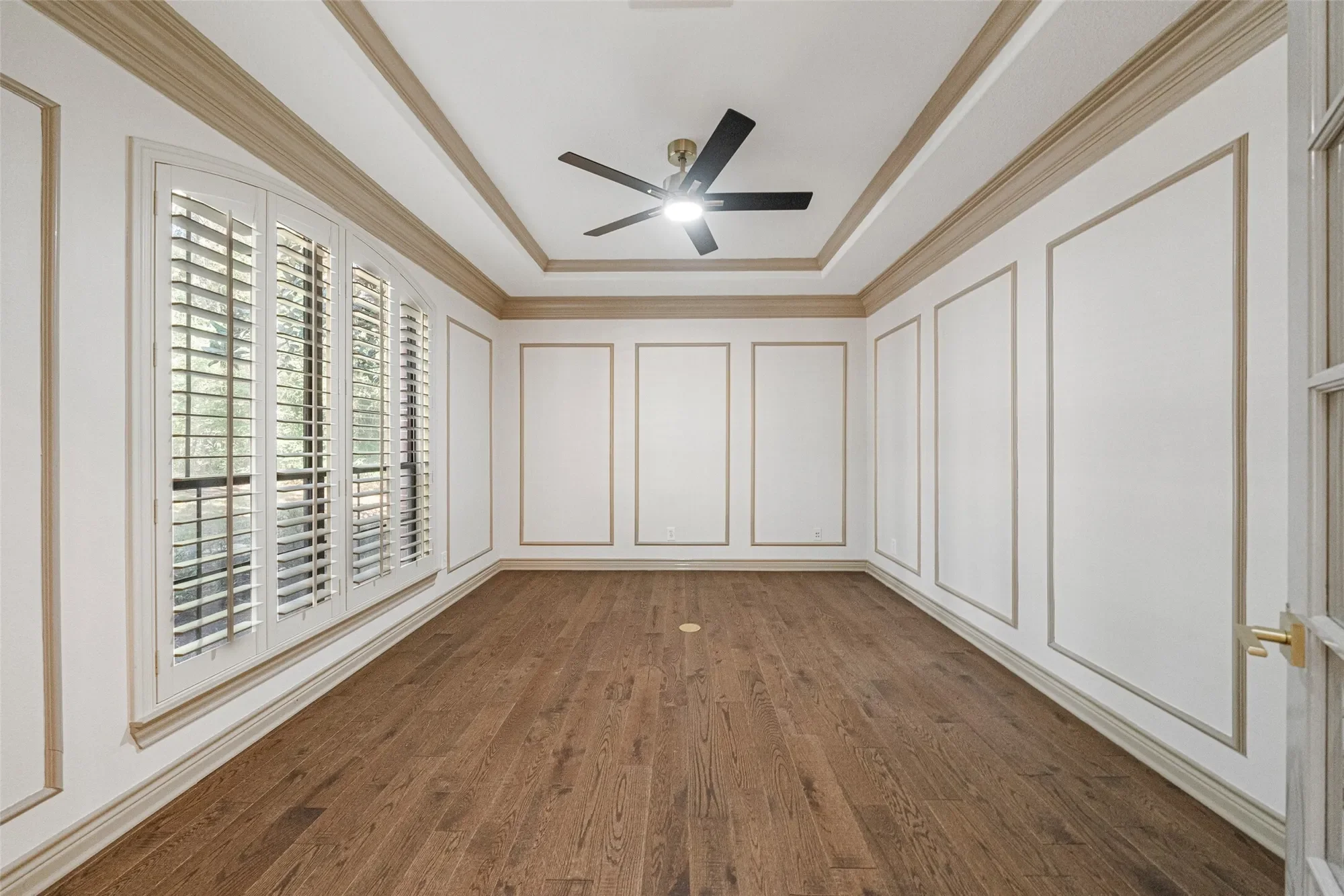 10332 Hunter Creek Lane, Conroe, TX 77304, Conroe, Texas, United States. - Photo 11