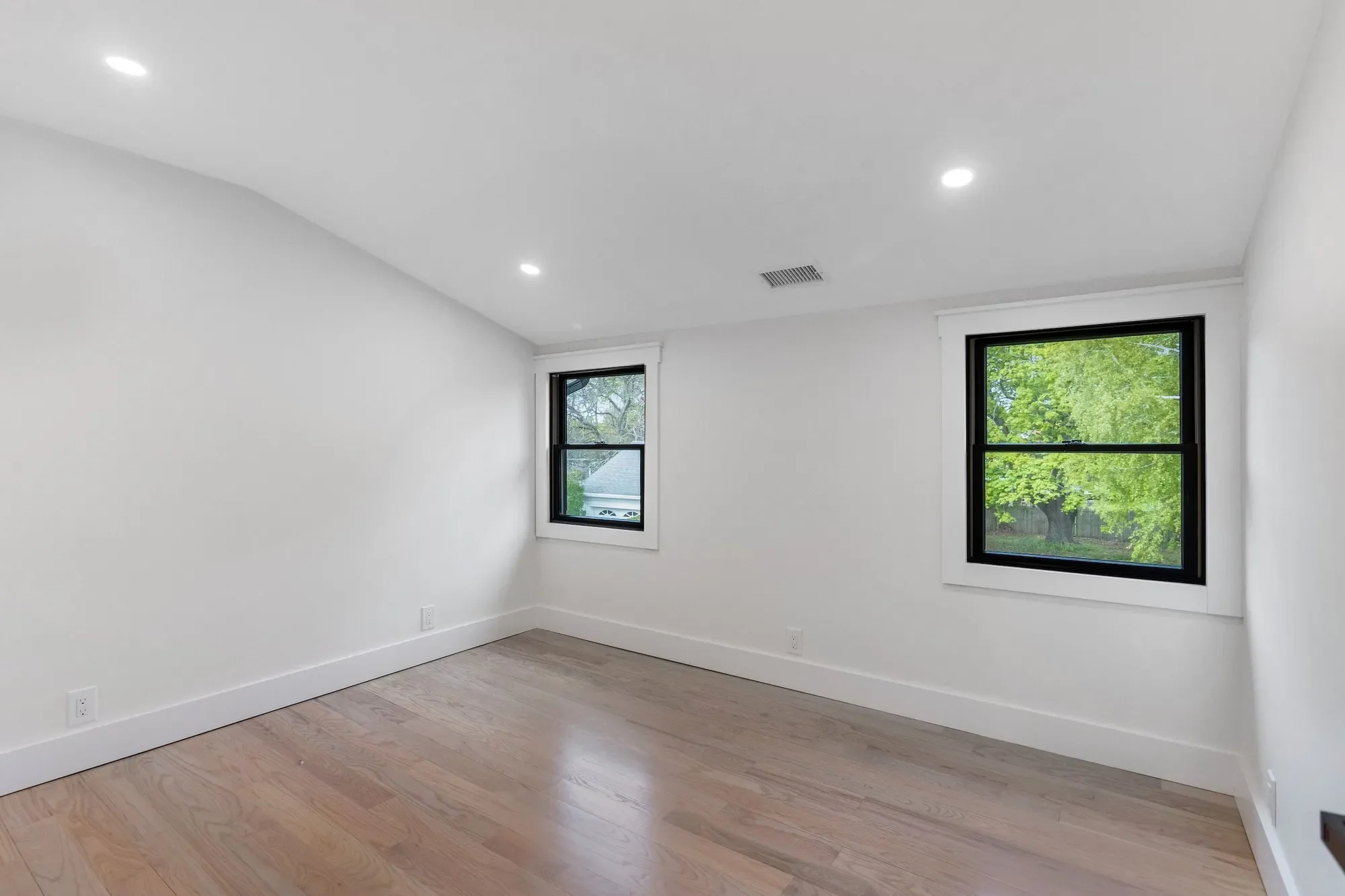 Gallery photo 6