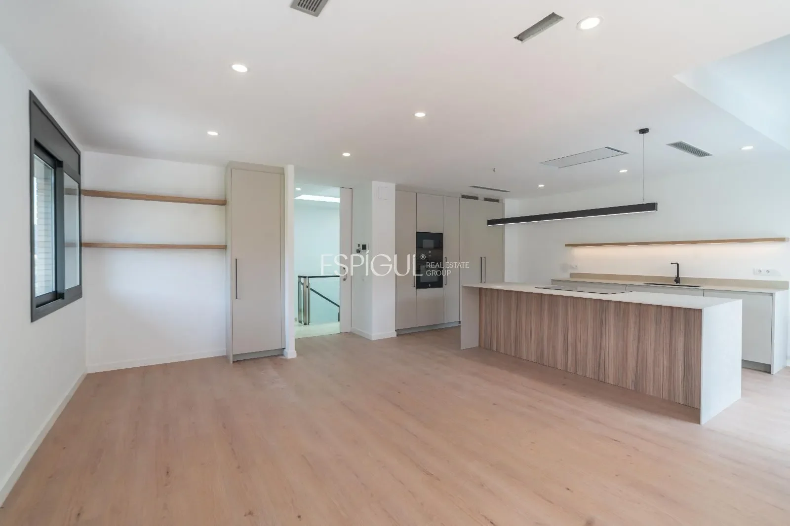 Gallery photo 4