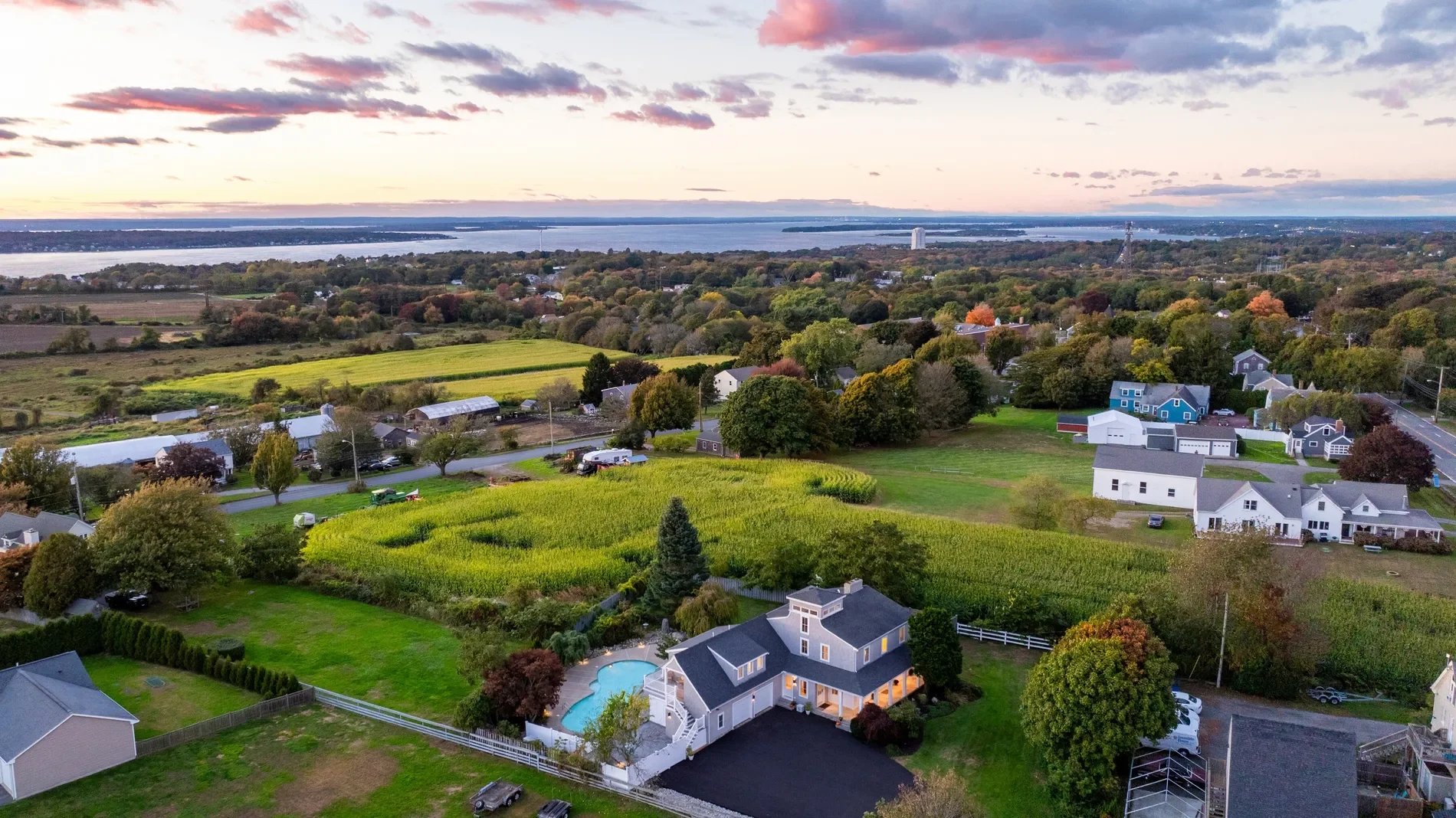 2040 East Main Road, Portsmouth, RI 02871, Portsmouth, Rhode Island, United States. - Photo 4