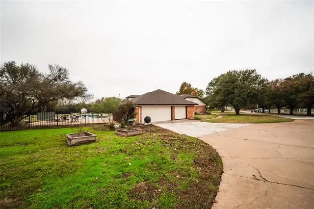455 Love Henry Court, Grapevine, Texas, United States. - Photo 11