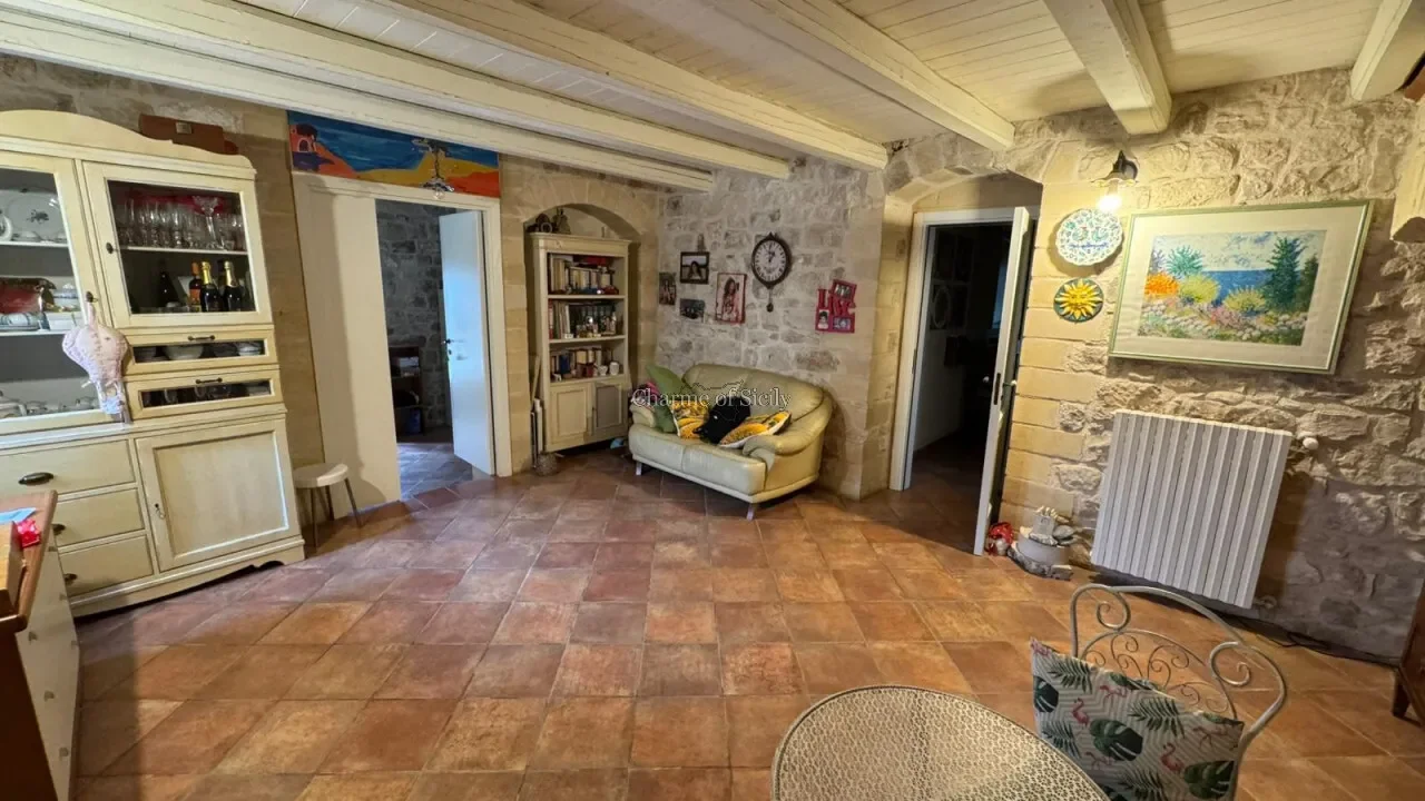 Gallery photo 8