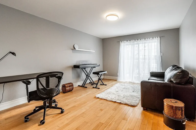 303 Ch. du Tour, Sainte-Dorothée, QC H7L1H3, Laval, Quebec, Canada. - Photo 34