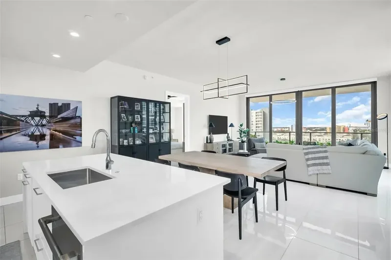 301 1ST Street S, #1205, St Petersburg, FL, 33701, USA, St. Petersburg, Florida, United States. - Photo 24