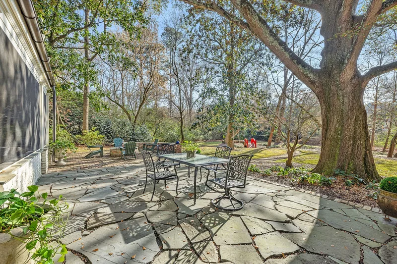 965 Landmark Drive, Atlanta, GA 30342, Atlanta, Georgia, United States. - Photo 39