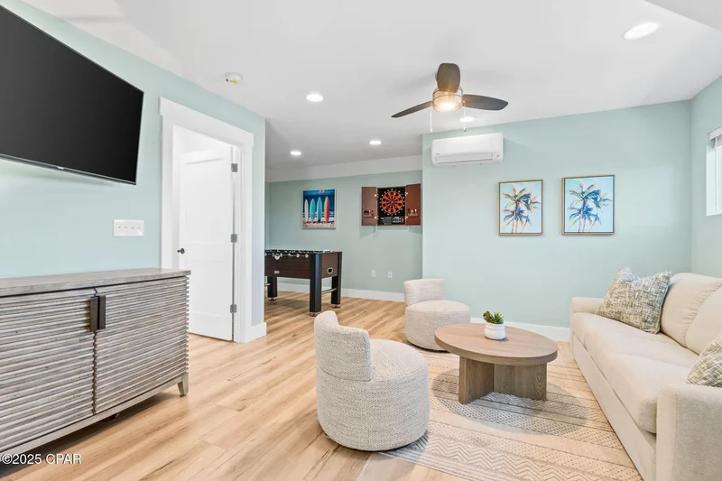 7028 Thomas Drive, Panama City Beach, Florida, United States. - Photo 49