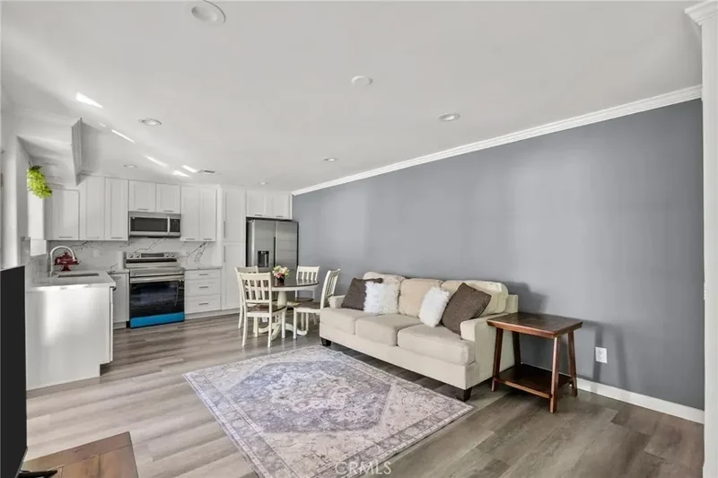 7839 Lena, 91304, California, United States. - Photo 24