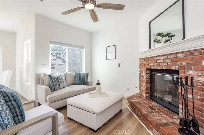 9162 Old Stage Rd, Santa Clarita, California, United States. - Photo 9