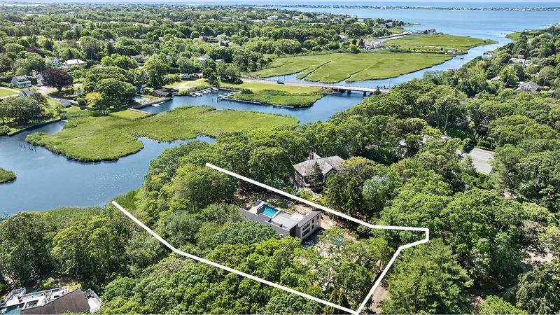 12 Plume Grass Way, Westhampton, New York, United States. - Photo 22